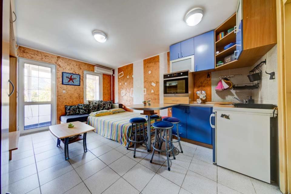 Apartment In Budva
